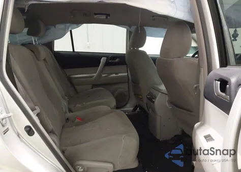 2012 Toyota Highlander Base V6 из США, поврежденный, VIN 5TDBK3EH0CS147004